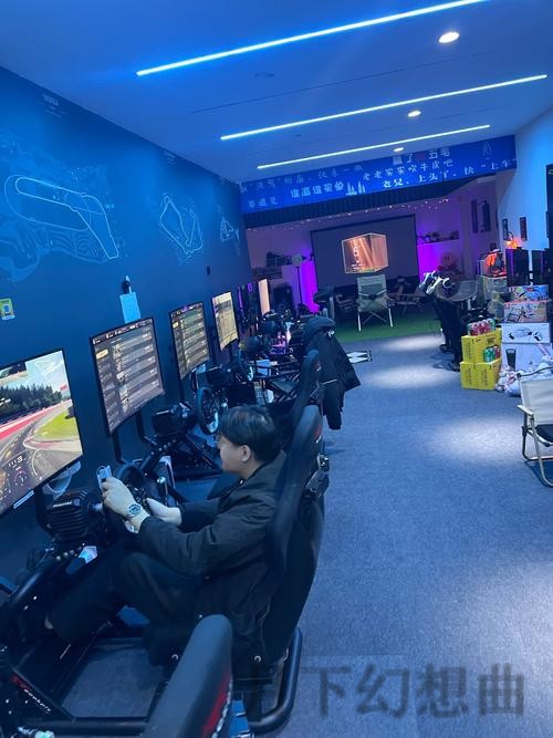 畅享精彩电竞：10博网页版全新体验